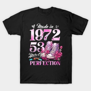 53rd Birthday Queen Made in 1972 Gifts 53 Years Old Floral T-Shirt